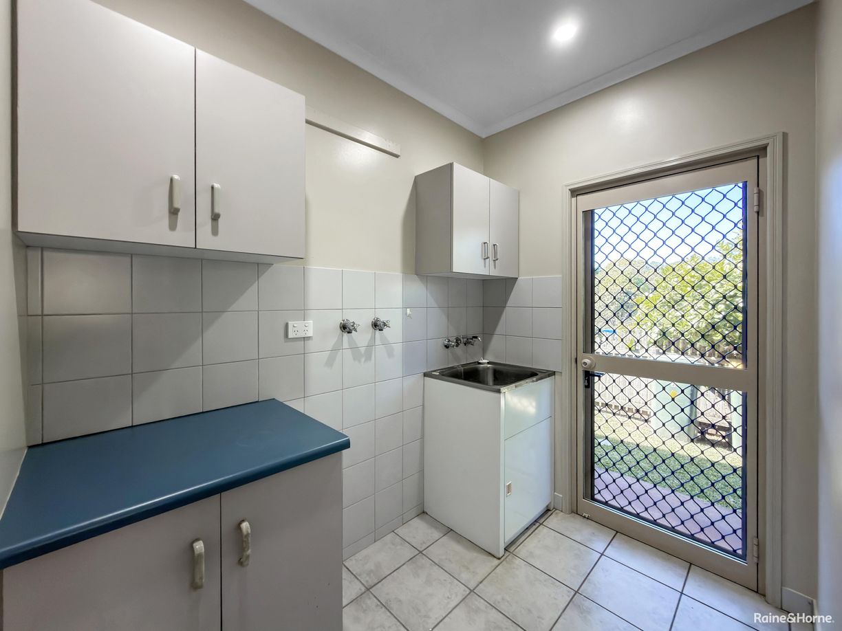 3/1 Beatrice Street — photo 12 of 19