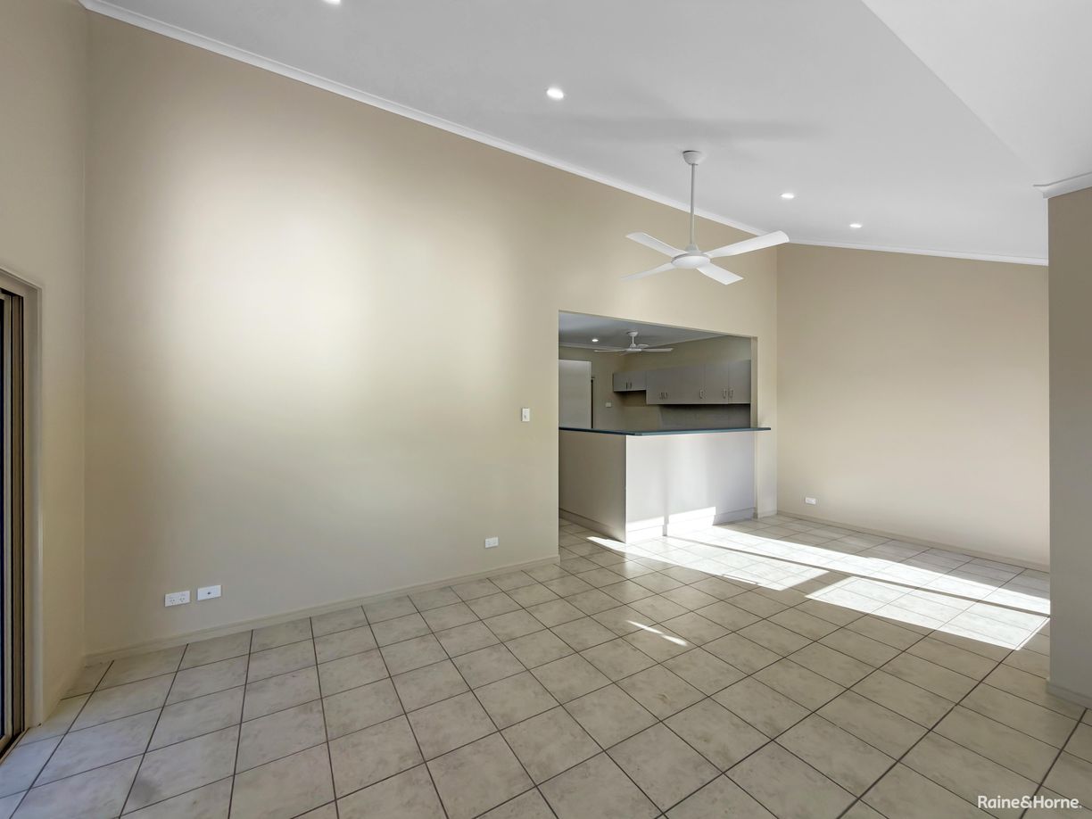 3/1 Beatrice Street — photo 5 of 19