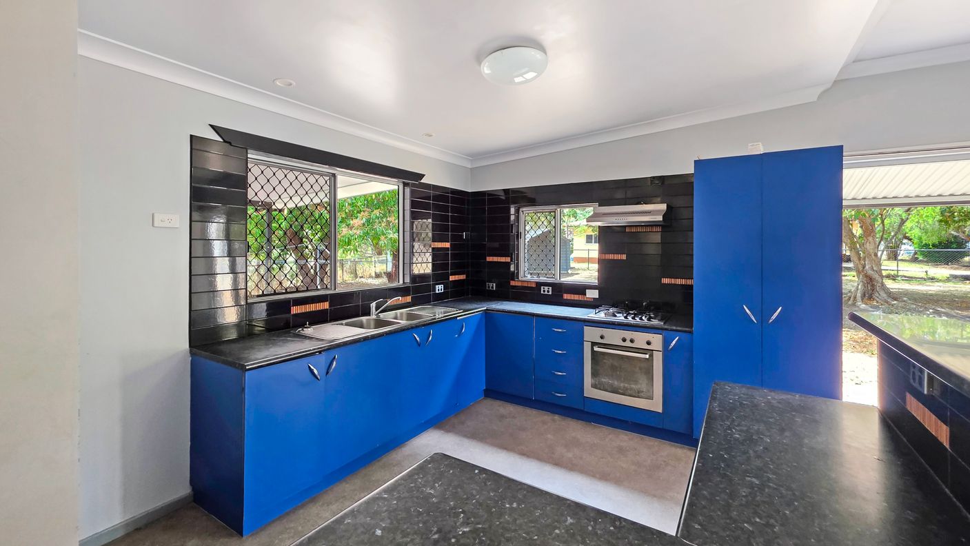 15 Opal Street — photo 2 of 11