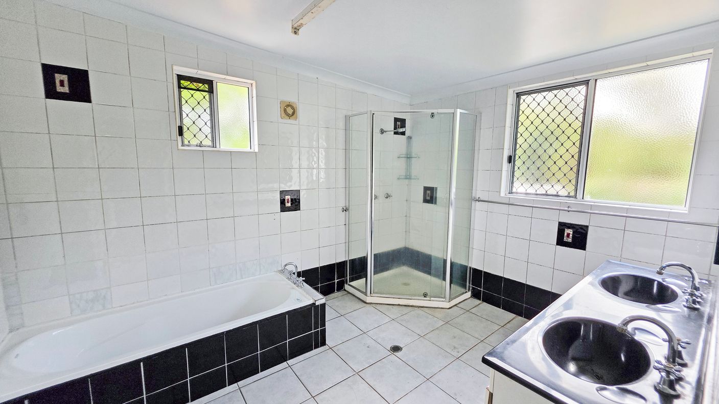 15 Opal Street — photo 7 of 11