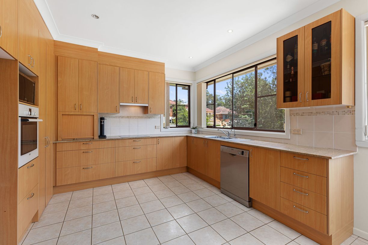 2 Asquith Street — photo 15 of 21