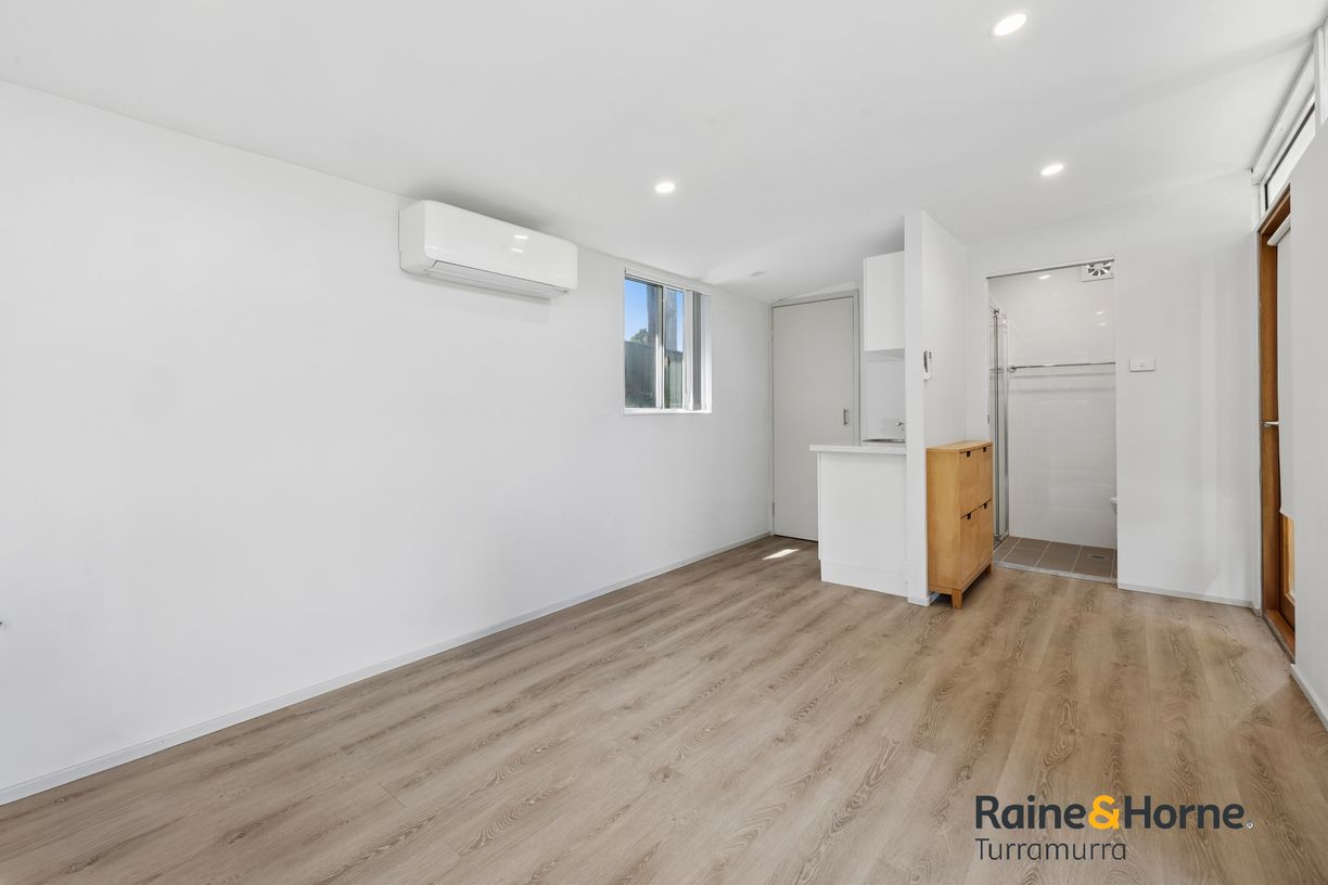 8 Cleveland Street — photo 13 of 16