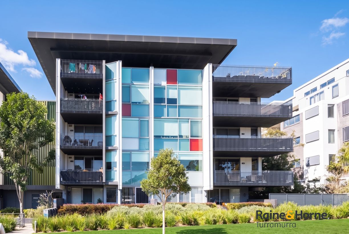 18/4-8 Bouvardia Street — photo from Raine & Horne Turramurra
