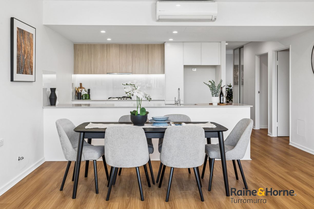 18/4-8 Bouvardia Street — photo 3 of 16