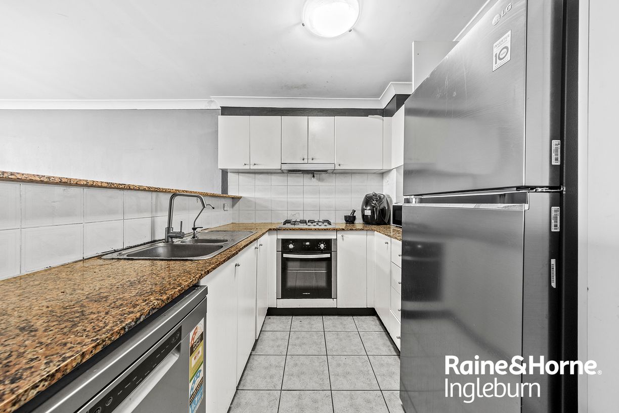 116/2-4 Macquarie Road — photo 10 of 16