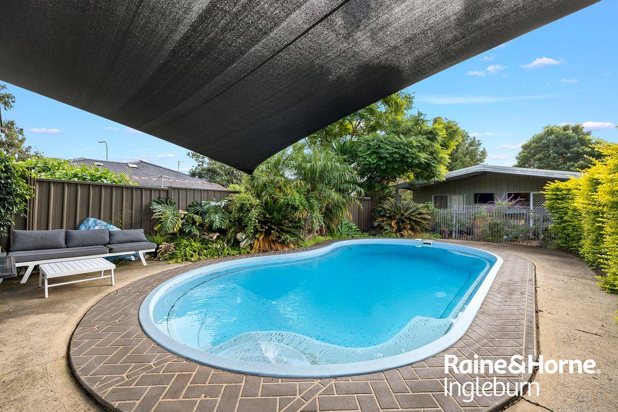 100 Saywell Road — photo 13 of 18