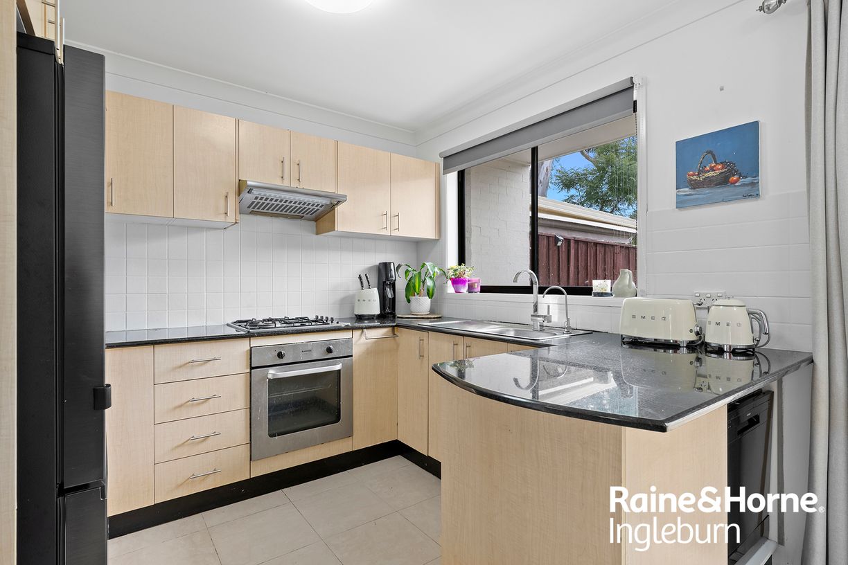 11/2-6 Macquarie Road — photo 6 of 13