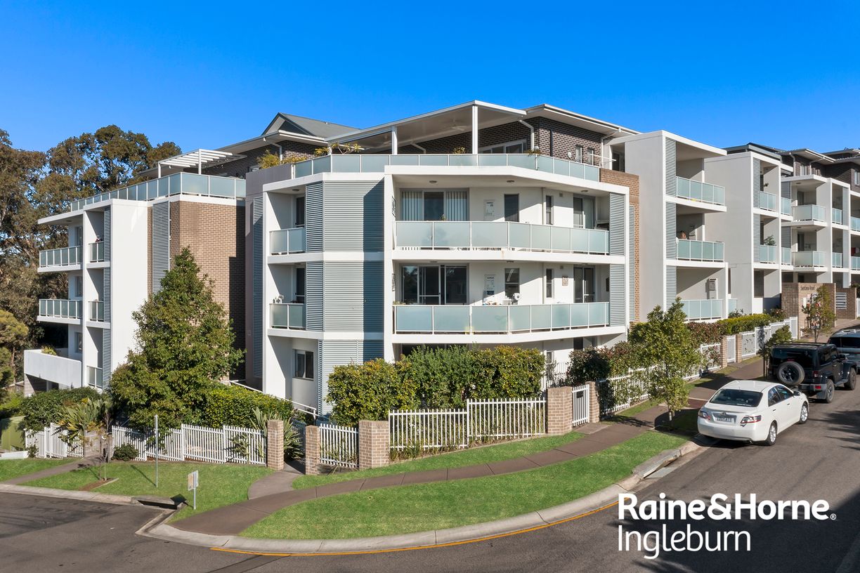 10/41 Santana Road — photo from Raine & Horne Ingleburn