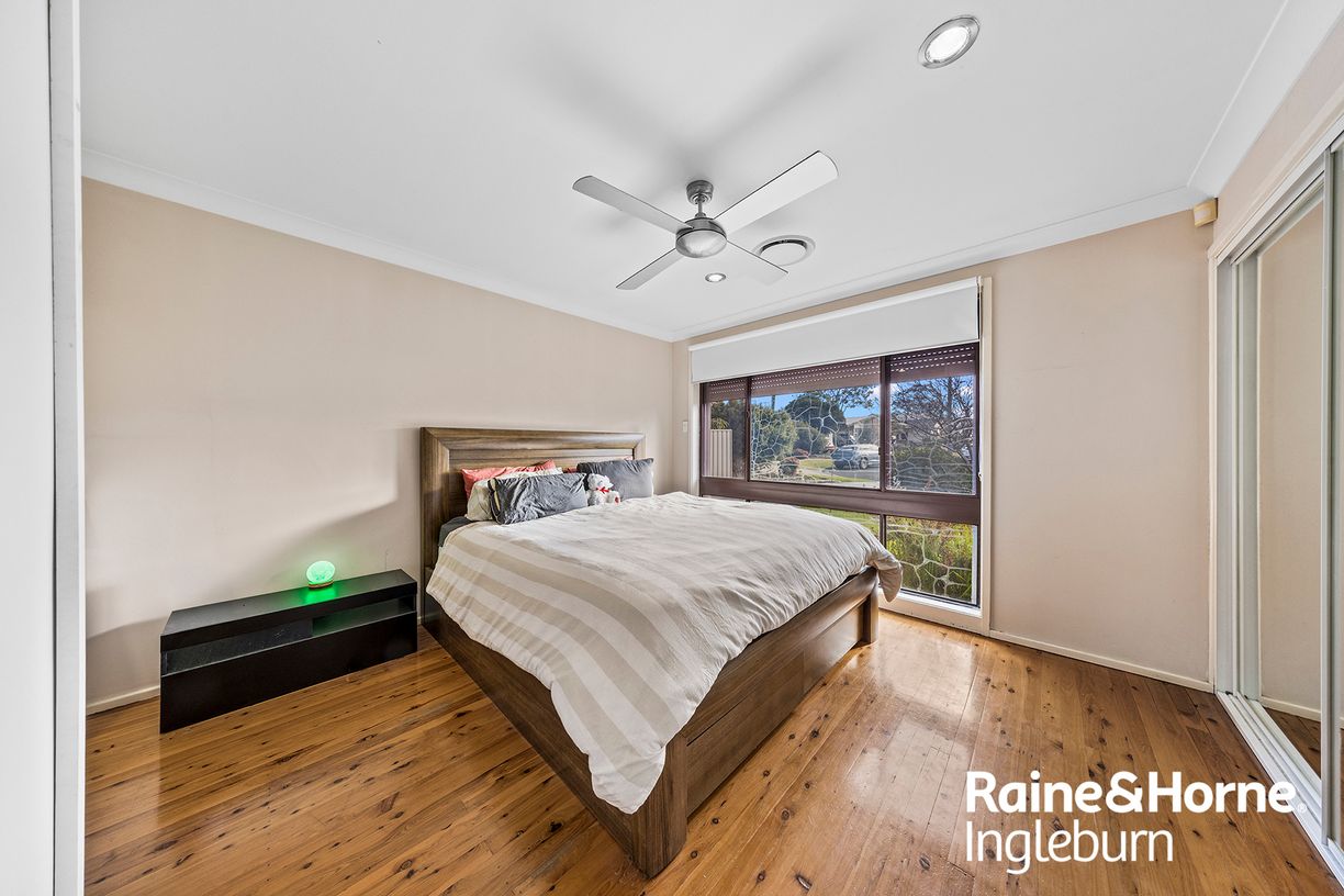 23 Alexander Crescent — photo 5 of 15