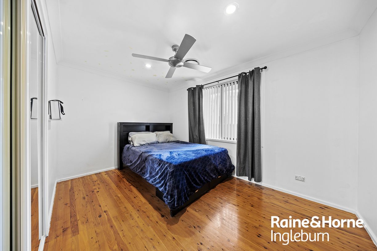 23 Alexander Crescent — photo 6 of 15