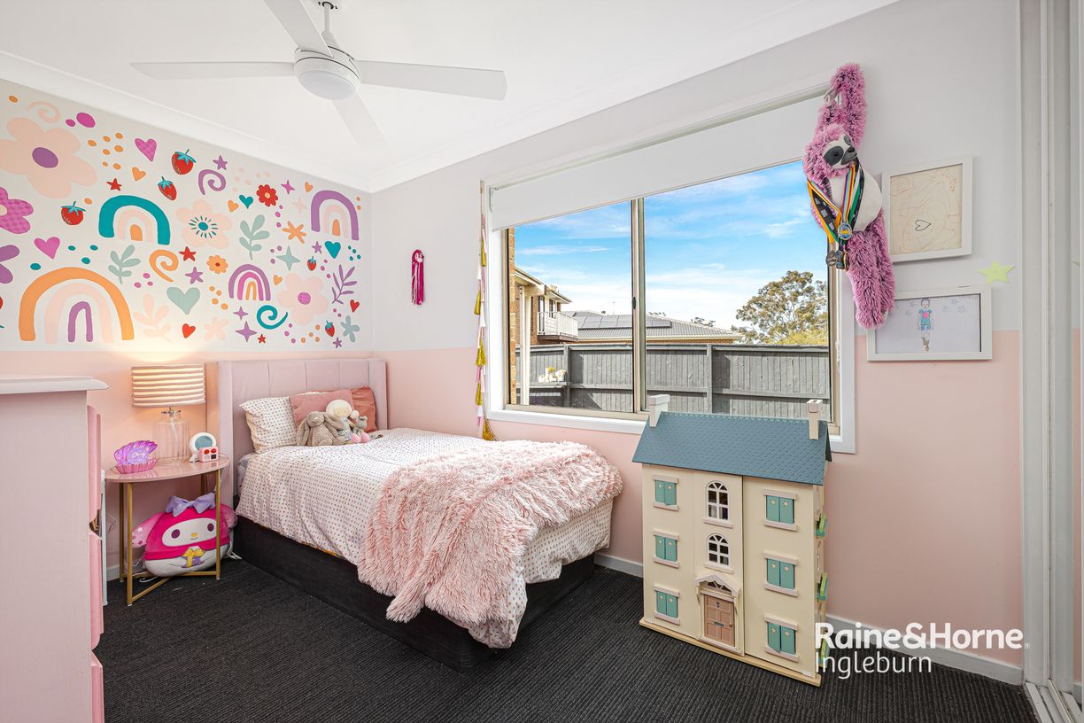 33 Hyacinth Avenue — photo 5 of 15