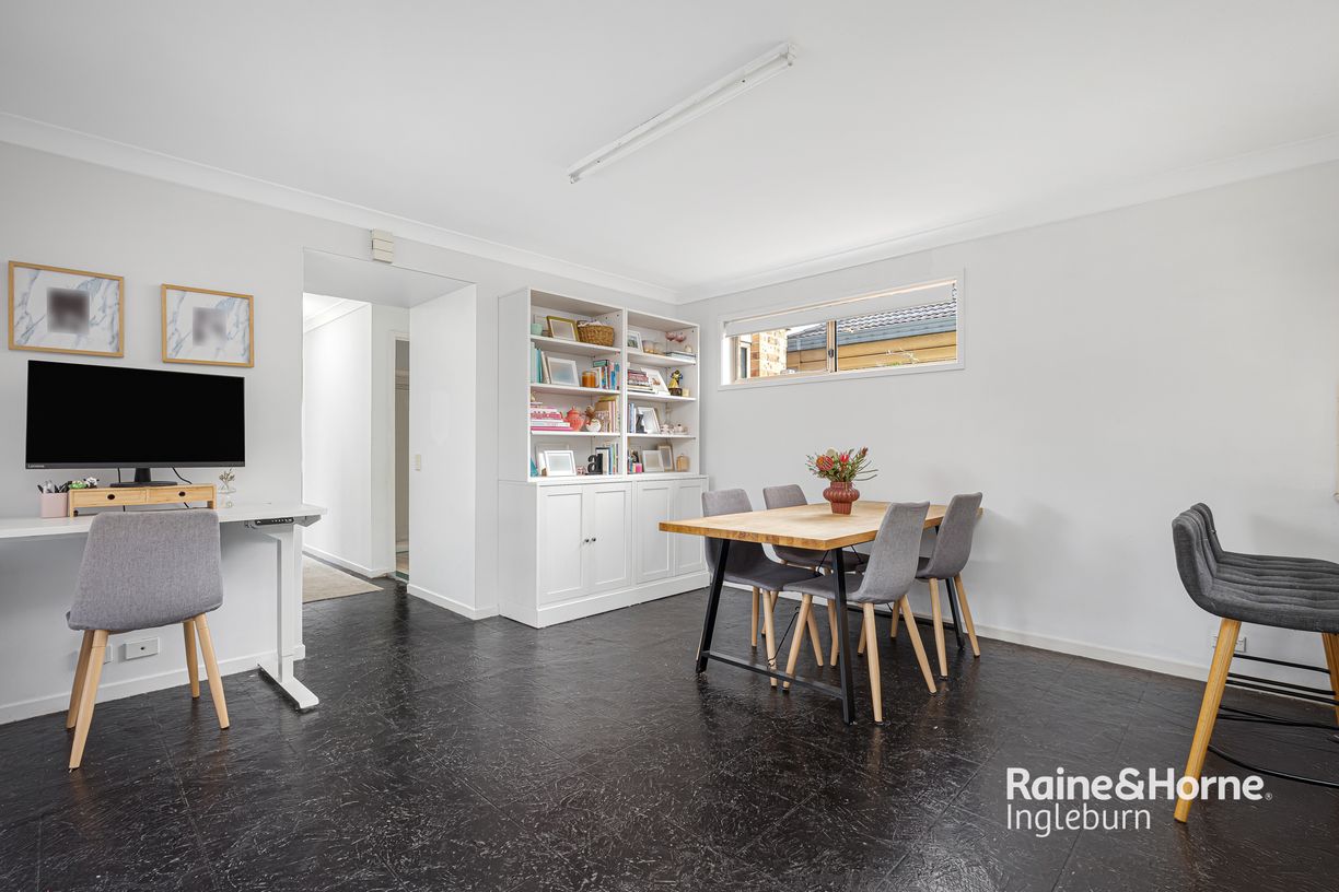 33 Hyacinth Avenue — photo 3 of 15