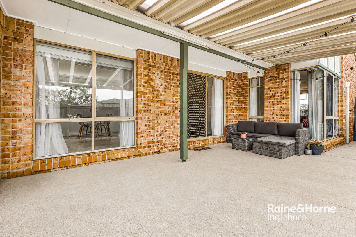 33 Hyacinth Avenue — photo 11 of 15