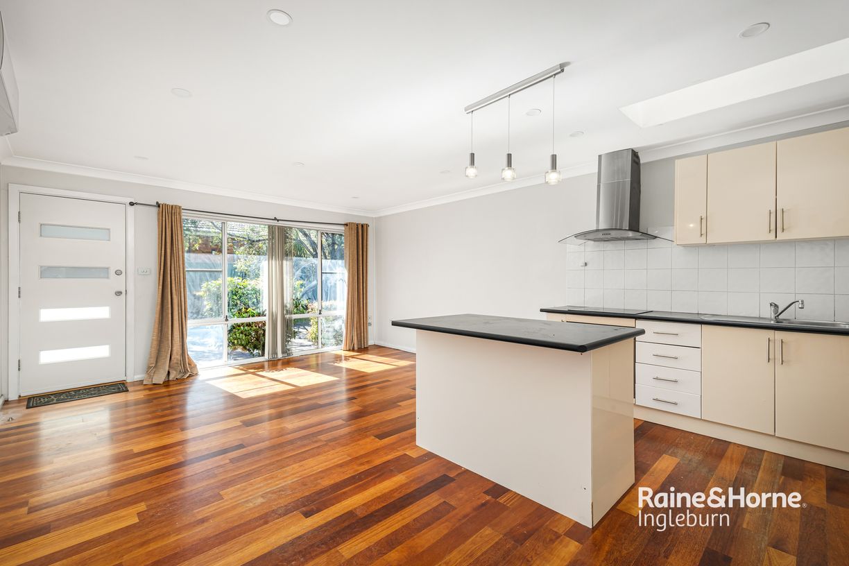 2/64 Edgar Street — photo from Raine & Horne Ingleburn