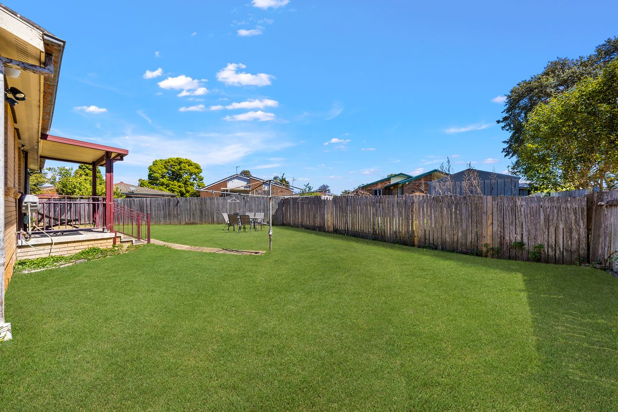7 Coonong Way — photo 3 of 12