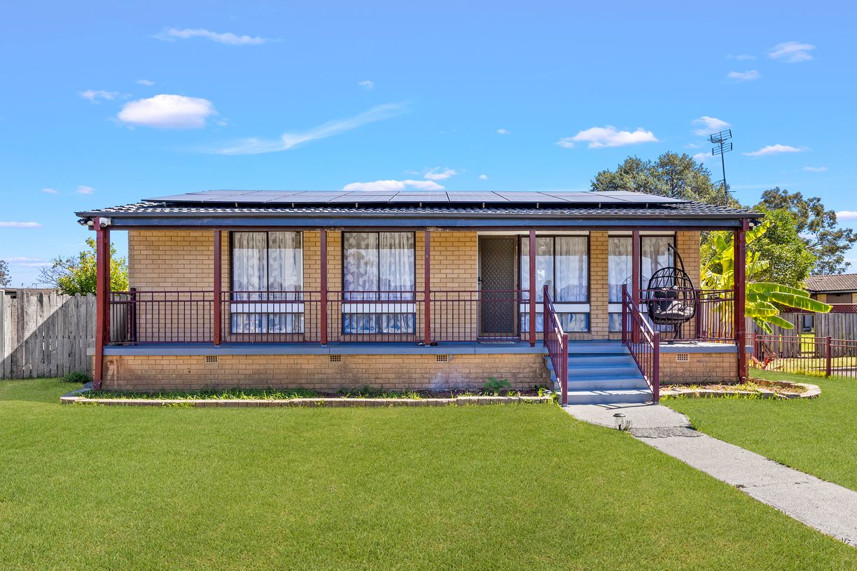 7 Coonong Way — photo from Raine & Horne Ingleburn