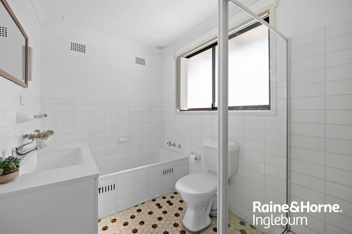 4/72-74 Macquarie Road — photo 8 of 15
