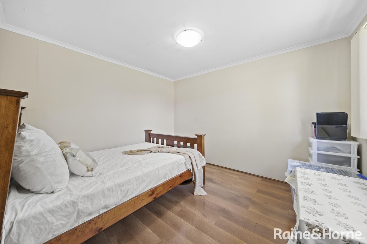8 Jarndyce Avenue — photo 5 of 13