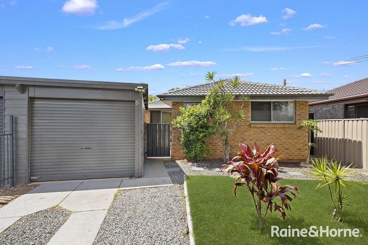 5 Keats Place — photo from Raine & Horne Ingleburn