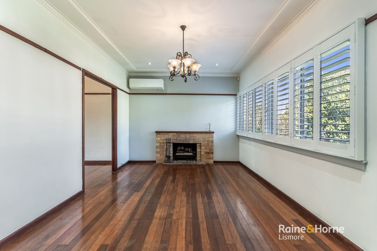 10 Harmony Avenue — photo 4 of 21