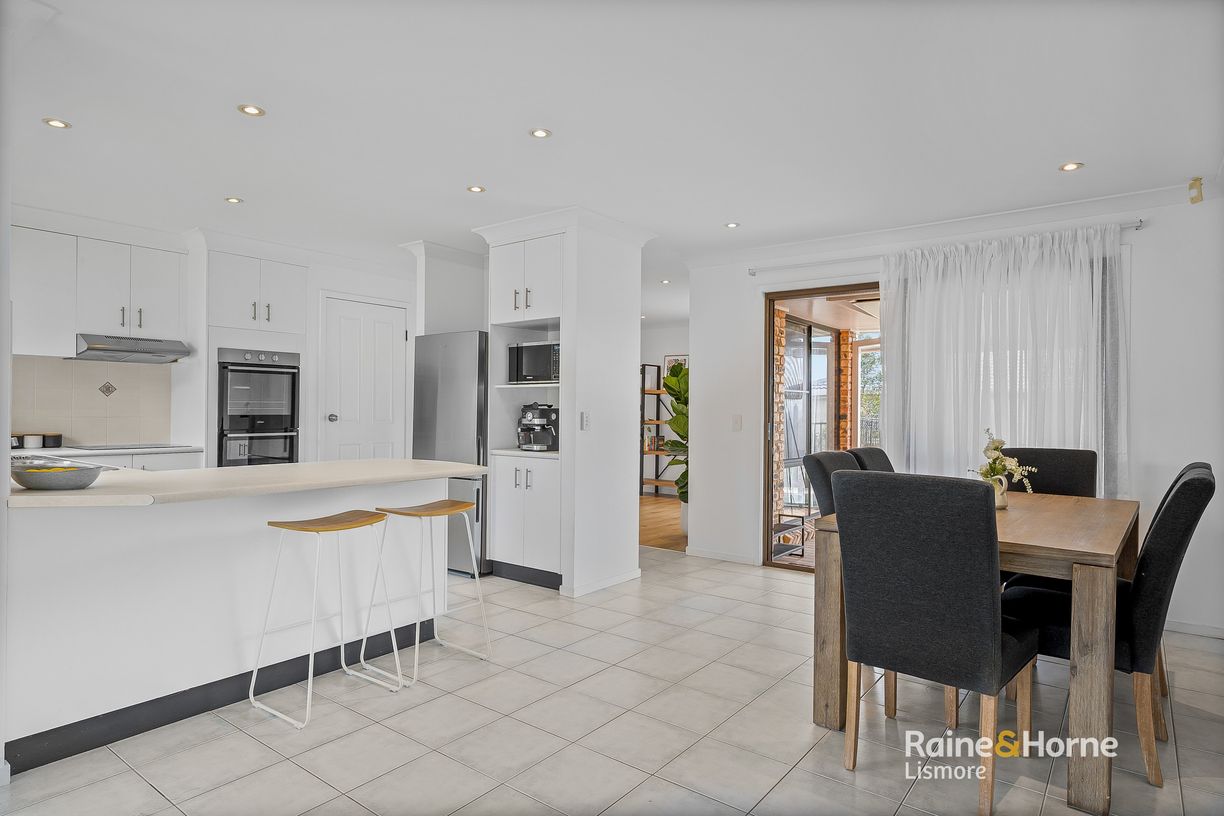 37 Trinity Drive — photo 6 of 29
