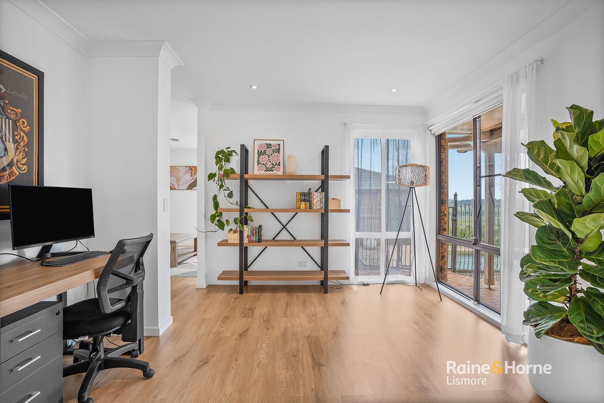 37 Trinity Drive — photo 9 of 29