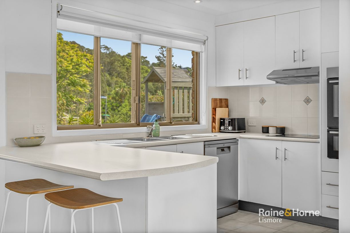 37 Trinity Drive — photo 5 of 29