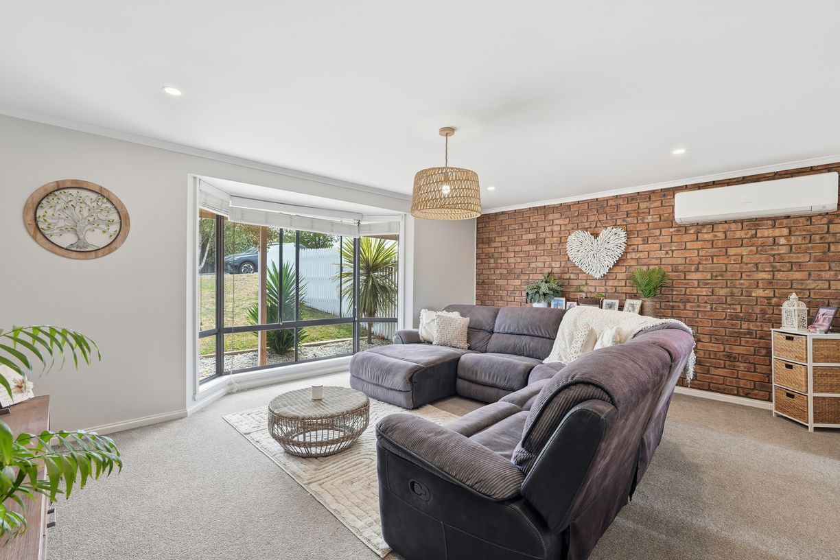 1 Erin Close — photo 4 of 25