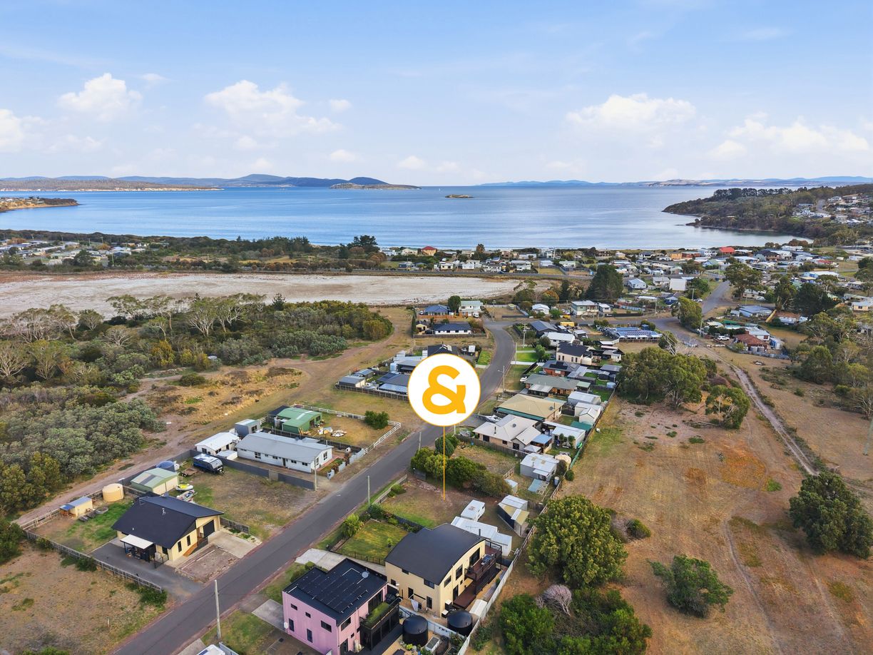 16 Kruvale Court — photo from Raine & Horne Northern Suburbs