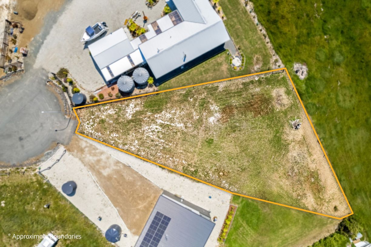 18 Tuna Court — photo from Raine & Horne Northern Suburbs