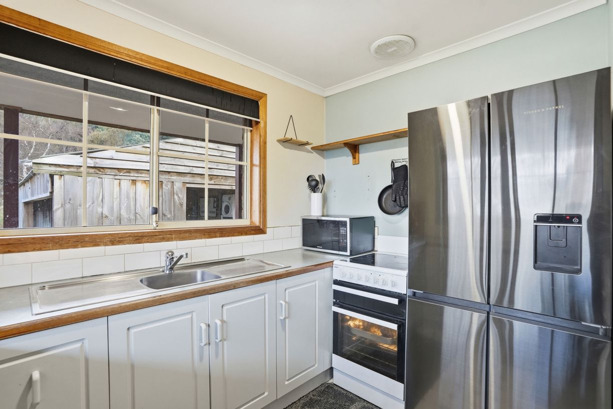 72 Robertson Road — photo 8 of 30