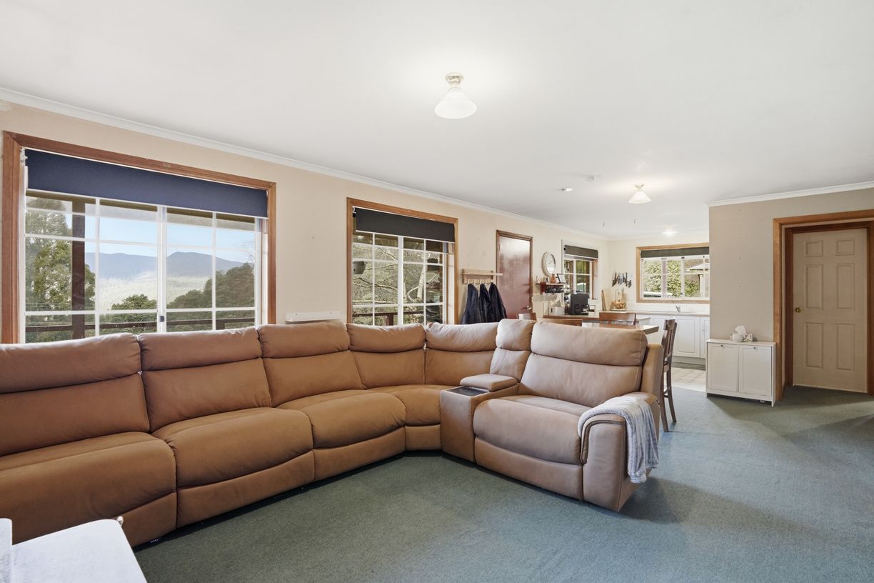 72 Robertson Road — photo 13 of 30