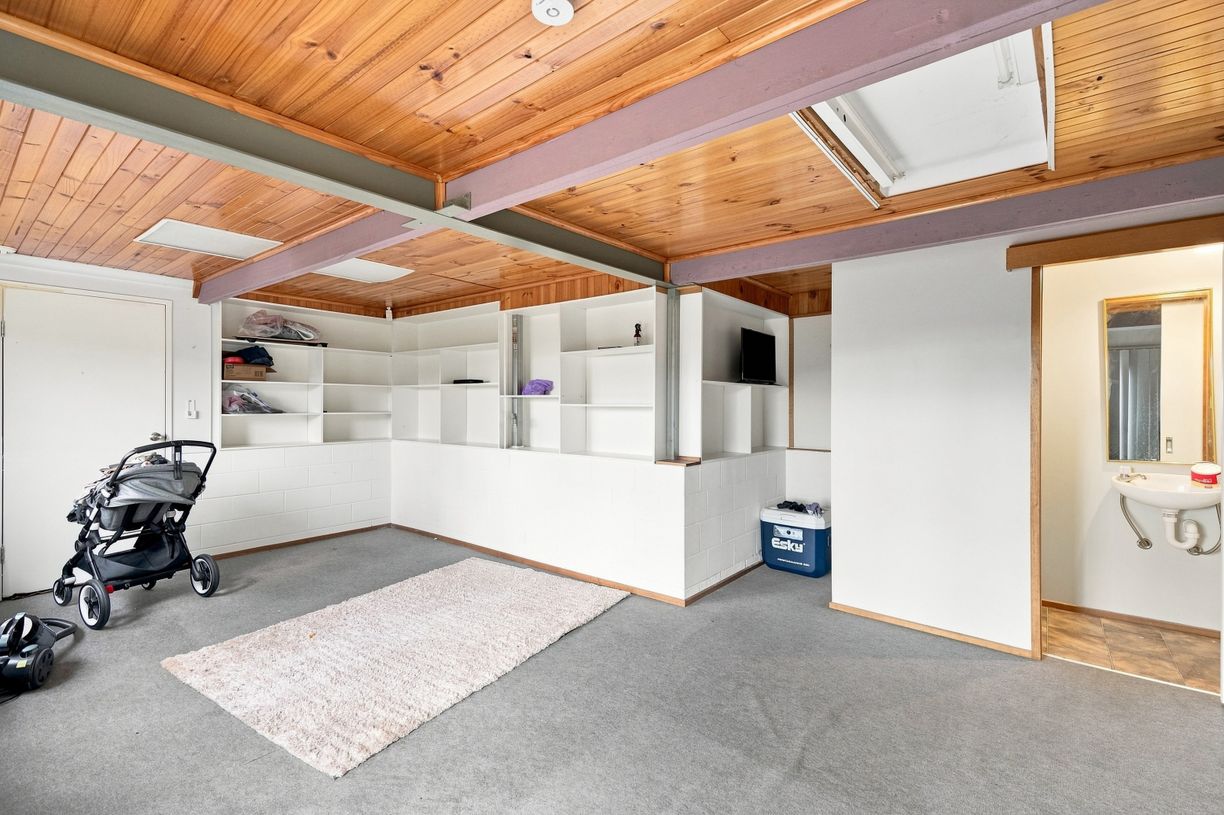 23 Atherton Avenue — photo 16 of 23