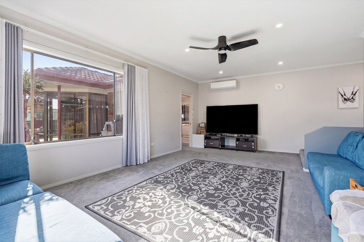 10 Moore Park Drive — photo 7 of 30