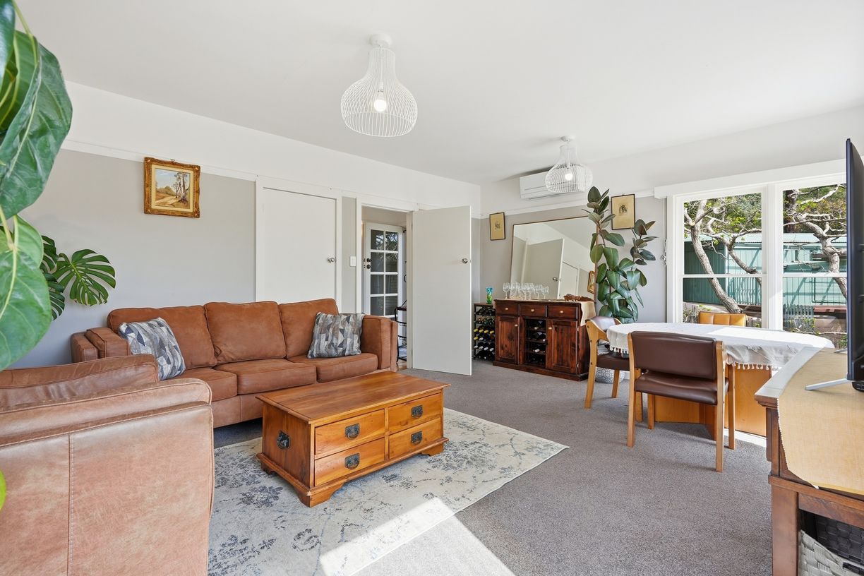2 Bartlett Place — photo 6 of 30