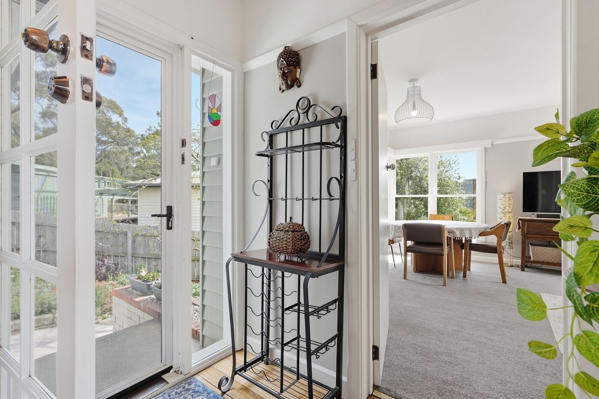 2 Bartlett Place — photo 8 of 30