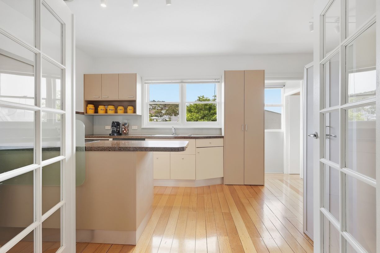 2 Bartlett Place — photo 9 of 30