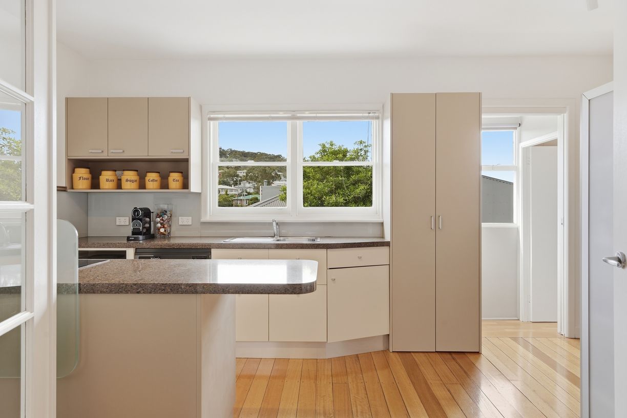 2 Bartlett Place — photo 11 of 30