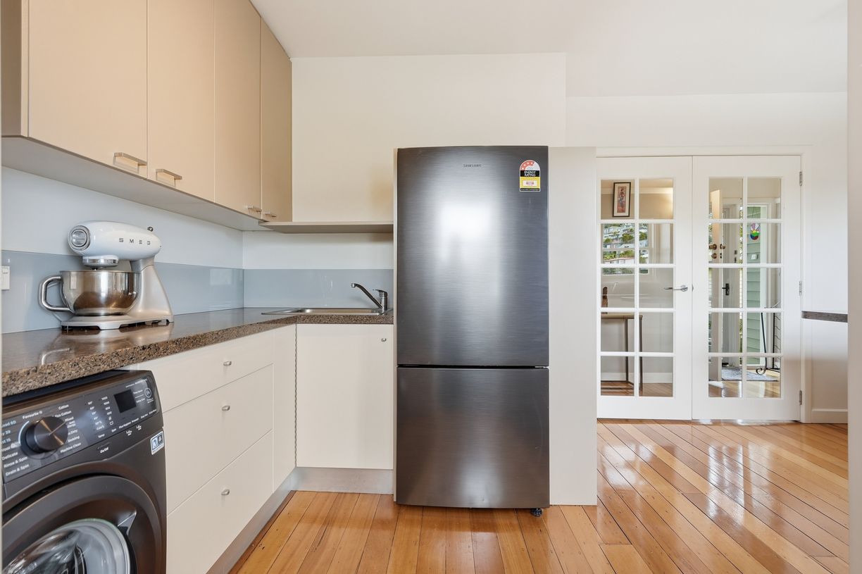 2 Bartlett Place — photo 10 of 30