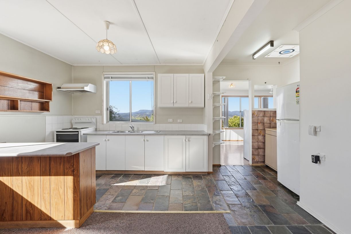 121 Brent Street — photo 6 of 27
