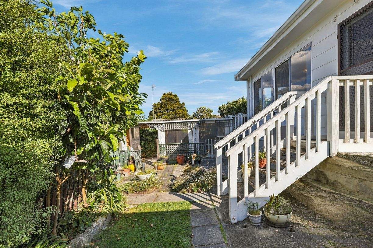 121 Brent Street — photo 17 of 27