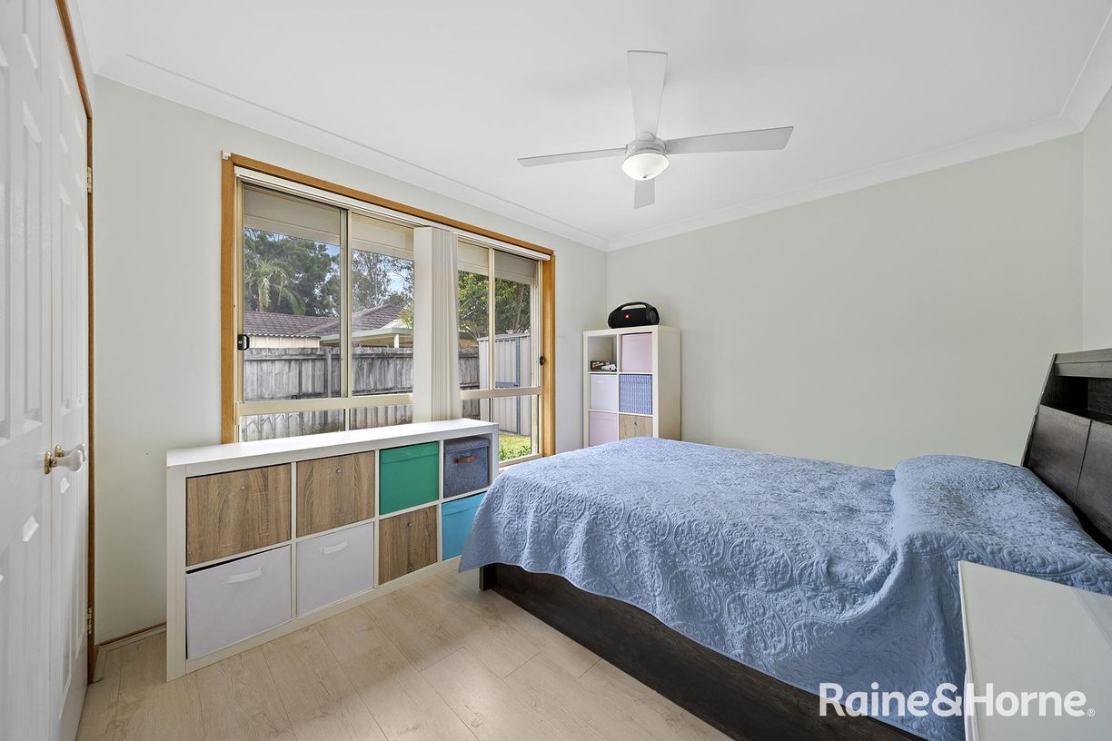 35 Lakeside Street — photo 3 of 12