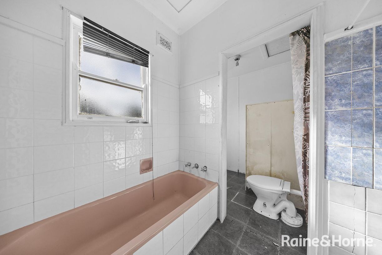 5 Lawson Street — photo 10 of 15