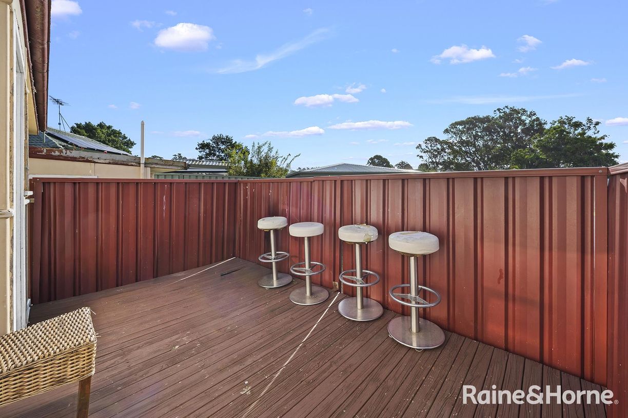 5 Lawson Street — photo 12 of 15