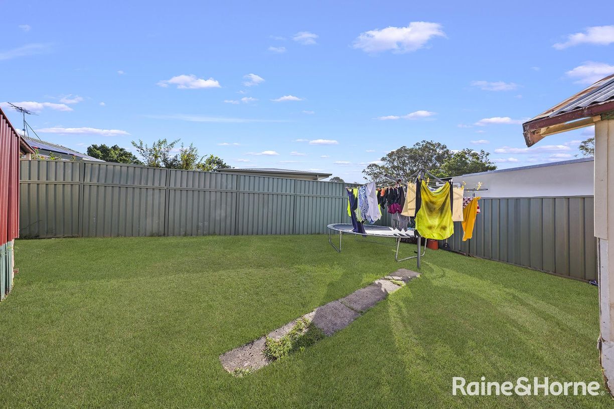 5 Lawson Street — photo 13 of 15