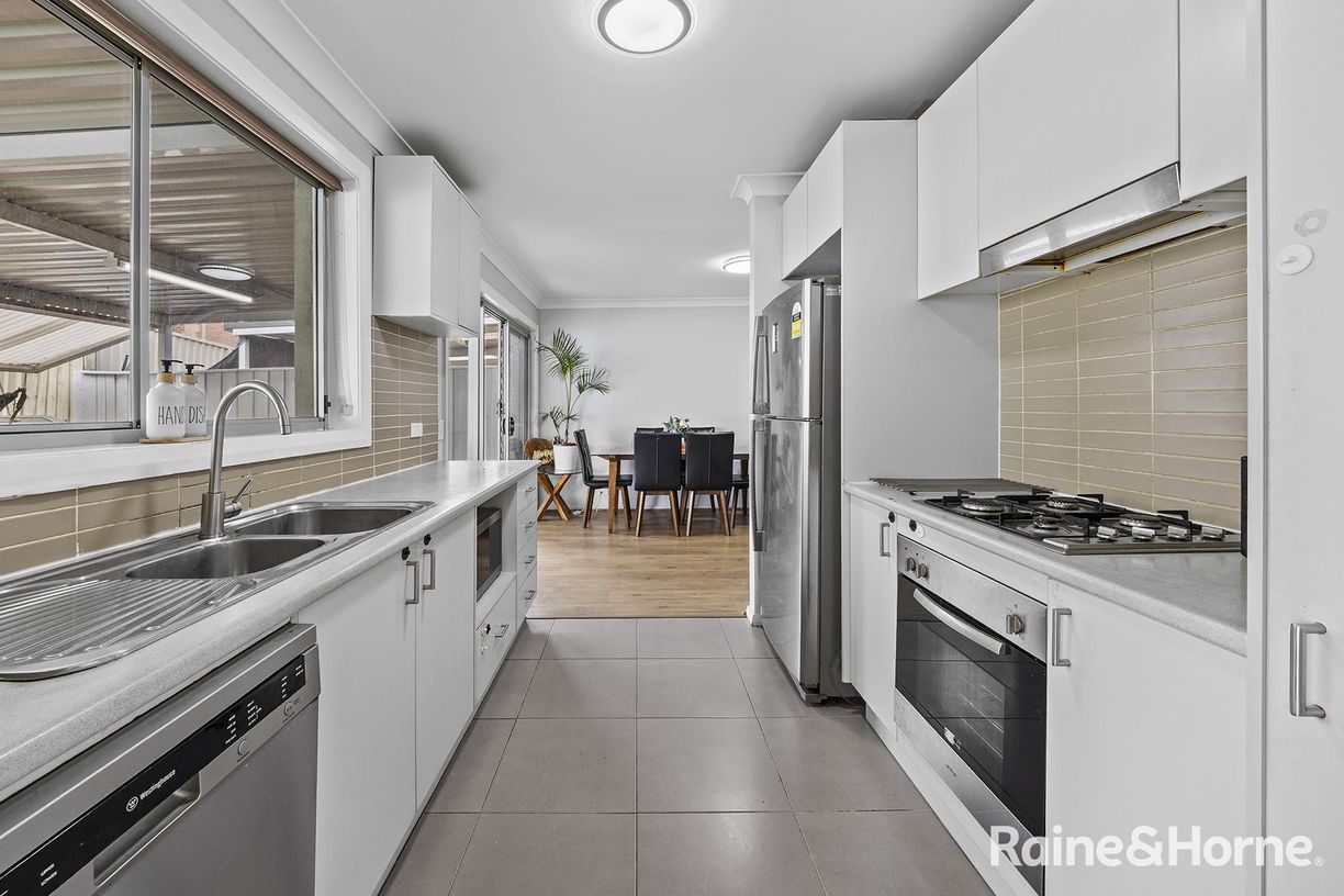 72 Kippax Avenue — photo 7 of 15