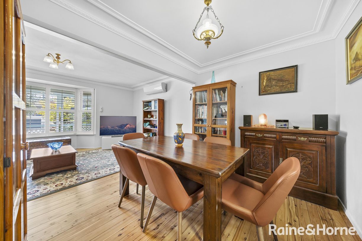 60 Coachwood Crescent — photo 6 of 16