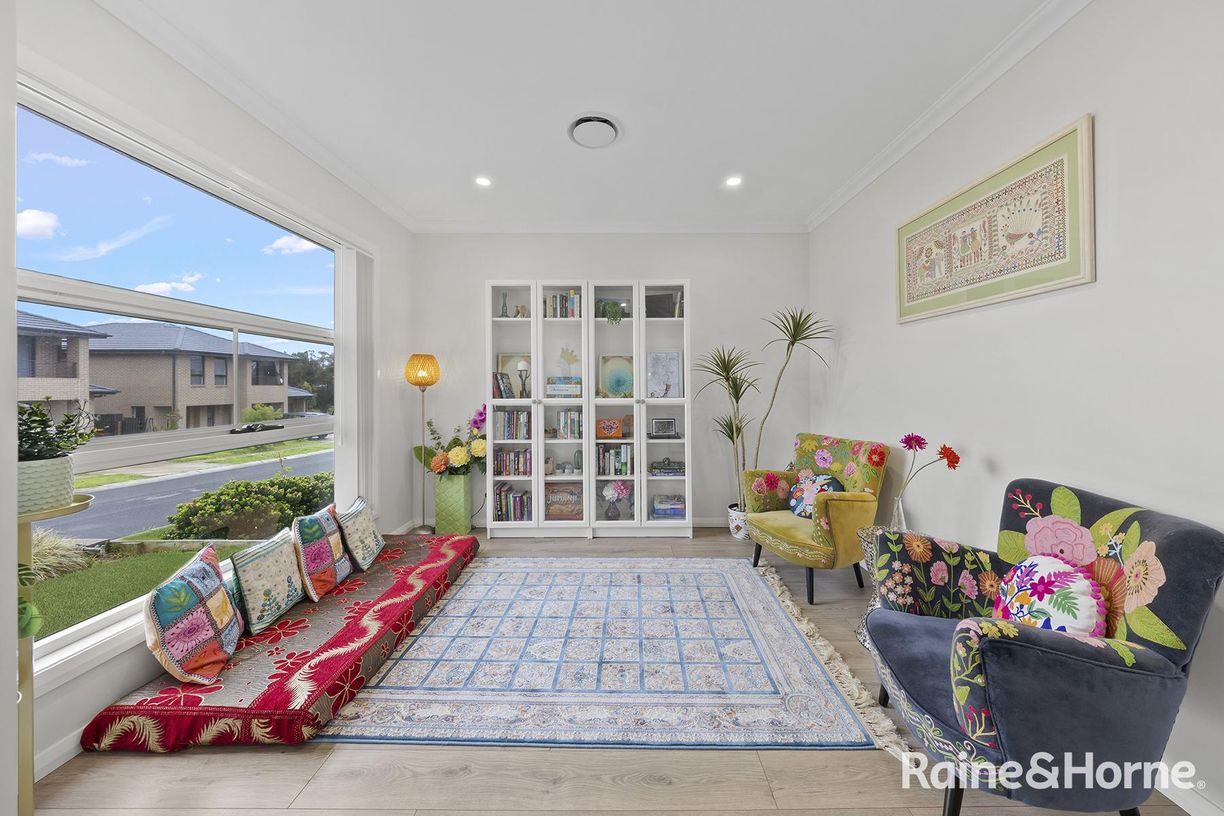 11 Neptune Road — photo 3 of 28