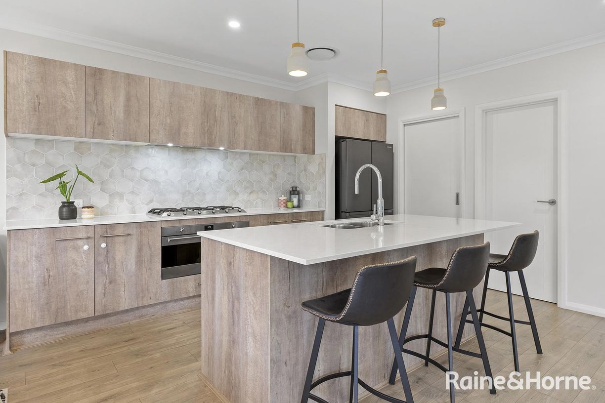 11 Neptune Road — photo 11 of 28