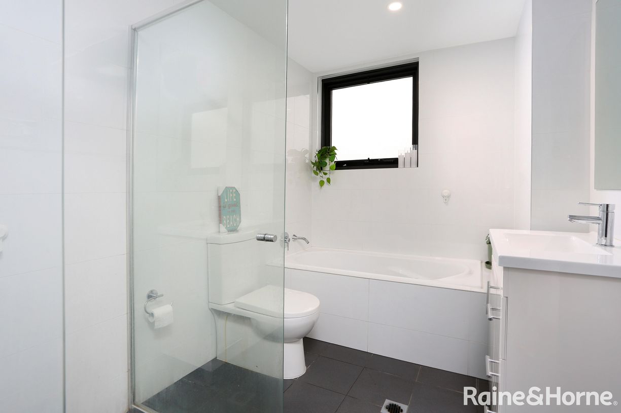 308/43 Devitt Street — photo 6 of 8